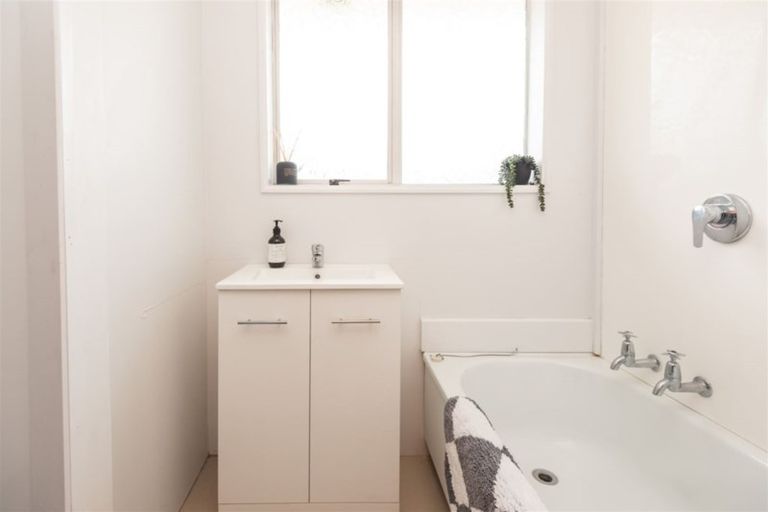 Photo of property in 2/76 Ruskin Street, Addington, Christchurch, 8024