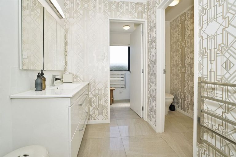 Photo of property in 6 Munro Place, Flagstaff, Hamilton, 3210