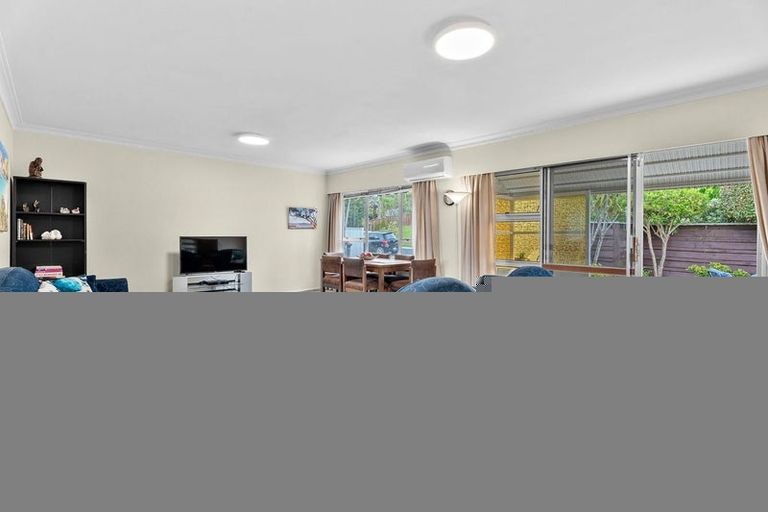 Photo of property in 1/30 Pegler Drive, Howick, Auckland, 2014