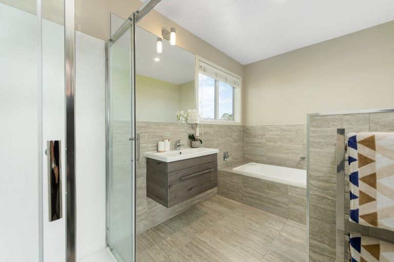 Photo of property in 27 Hillcrest Road, Otumoetai, Tauranga, 3110