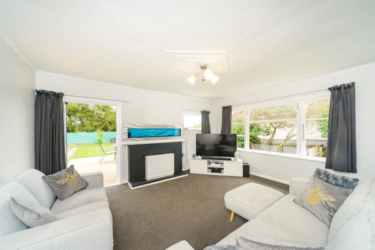 Photo of property in 20 Seddon Street, Takaro, Palmerston North, 4412
