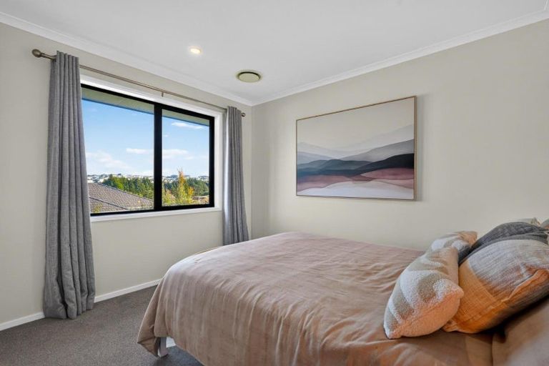Photo of property in 40 Boocock Crescent, Orewa, 0931