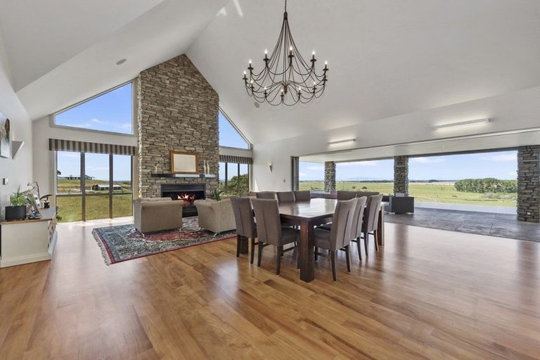 Photo of property in 759 Tuhikaramea Road, Ngahinapouri, Hamilton, 3290