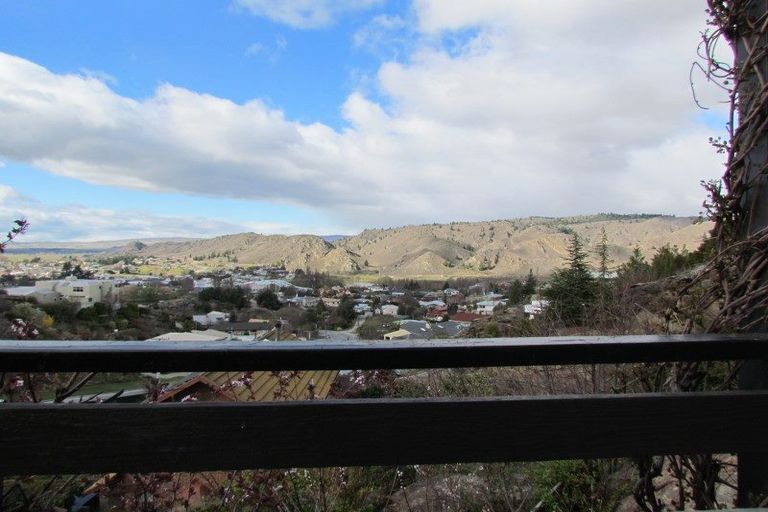 Photo of property in 5 Craig Place, Bridge Hill, Alexandra, 9320