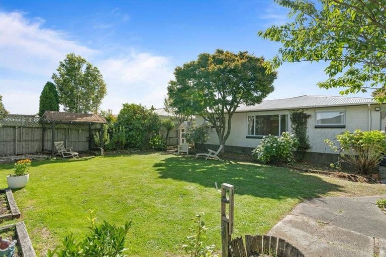 Photo of property in 5 Carruthers Street, Ilam, Christchurch, 8041