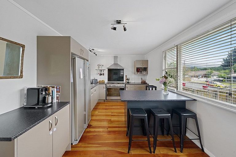 Photo of property in 51 Gillespies Road, Birchville, Upper Hutt, 5018