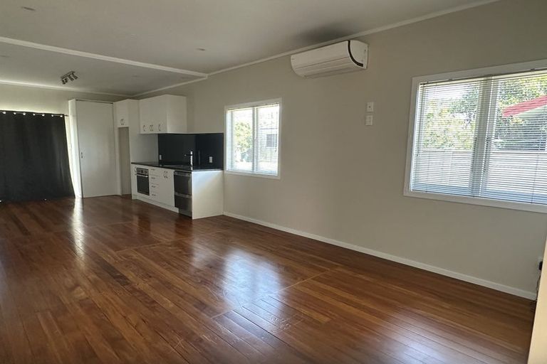Photo of property in 2 Cooke Street, Avenues, Whangarei, 0110