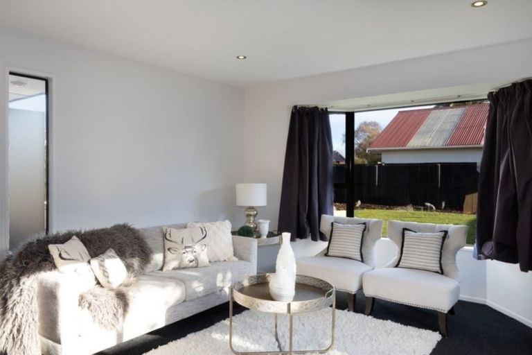 Photo of property in 2 Flaxwood Lane, Waltham, Christchurch, 8023