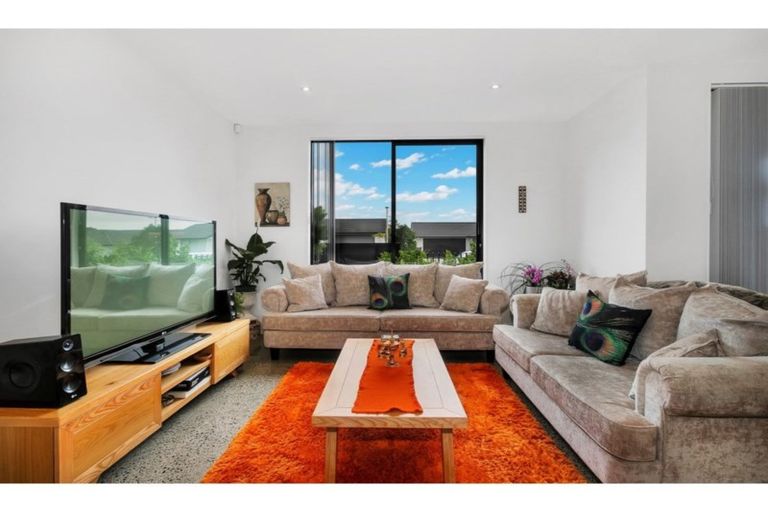 Photo of property in 105 Buckley Avenue, Hobsonville, Auckland, 0616