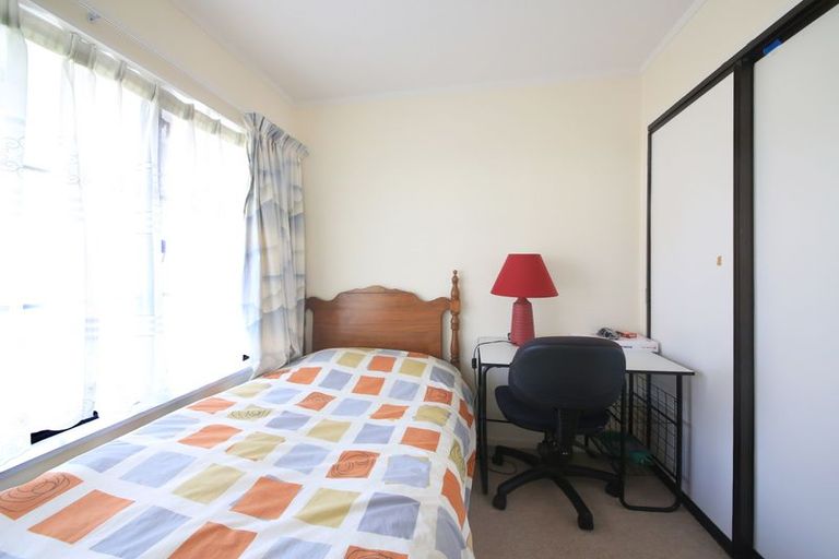 Photo of property in 2/137 Great South Road, Manurewa, Auckland, 2102