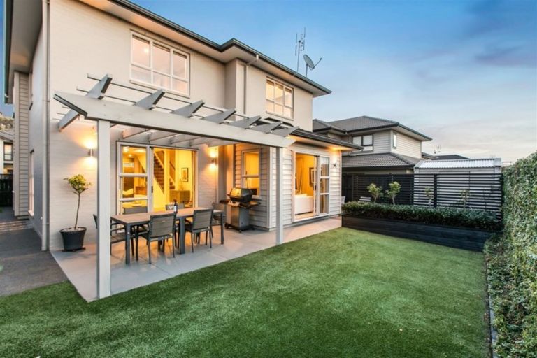 Photo of property in 9 Kauriki Terrace, Stonefields, Auckland, 1072