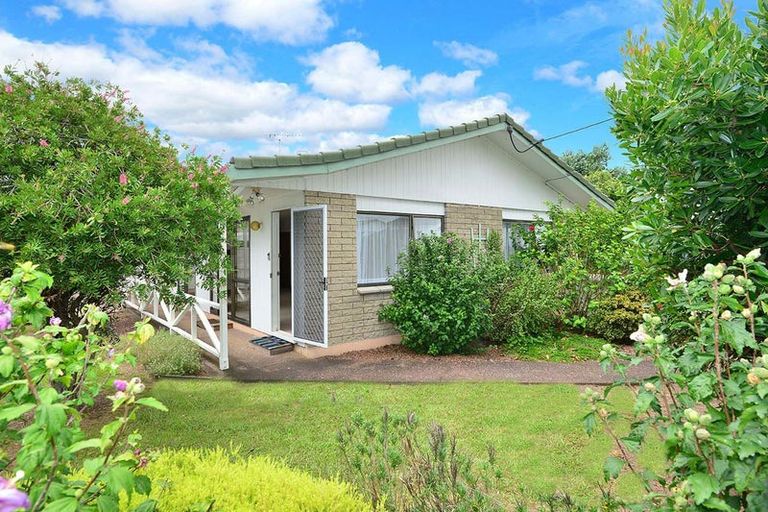 Photo of property in 43a Centreway Road, Orewa, 0931