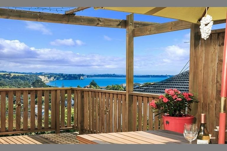 Photo of property in 1/16 Toroa Street, Torbay, Auckland, 0630