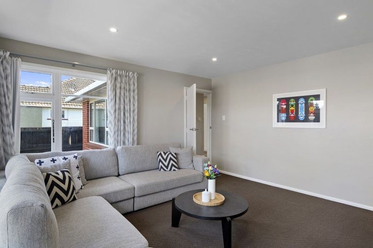 Photo of property in 2/10 Nottingham Avenue, Halswell, Christchurch, 8025