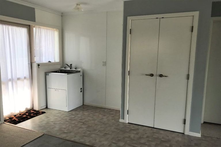 Photo of property in 5 Wilton Street, Westown, New Plymouth, 4310