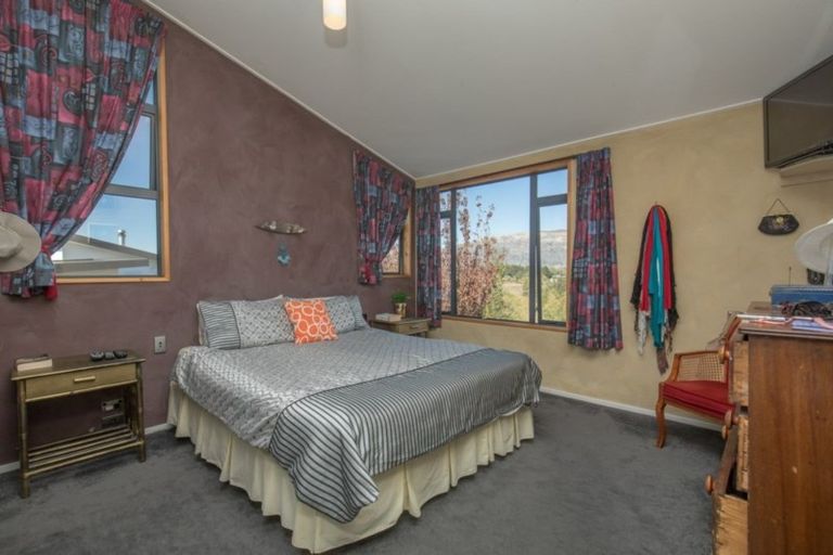 Photo of property in 30 Plantation Road, Wanaka, 9305