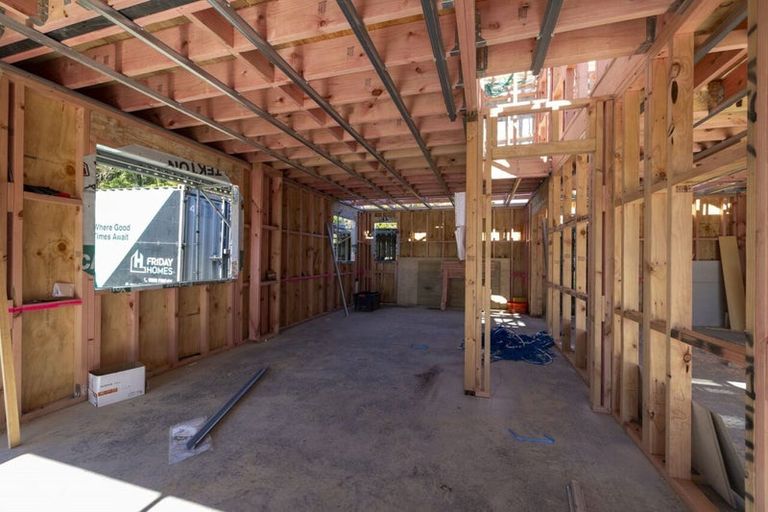 Photo of property in 105 Main Road, Wainuiomata, Lower Hutt, 5014