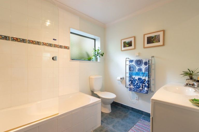 Photo of property in 41a Kotare Street, Waikanae, 5036