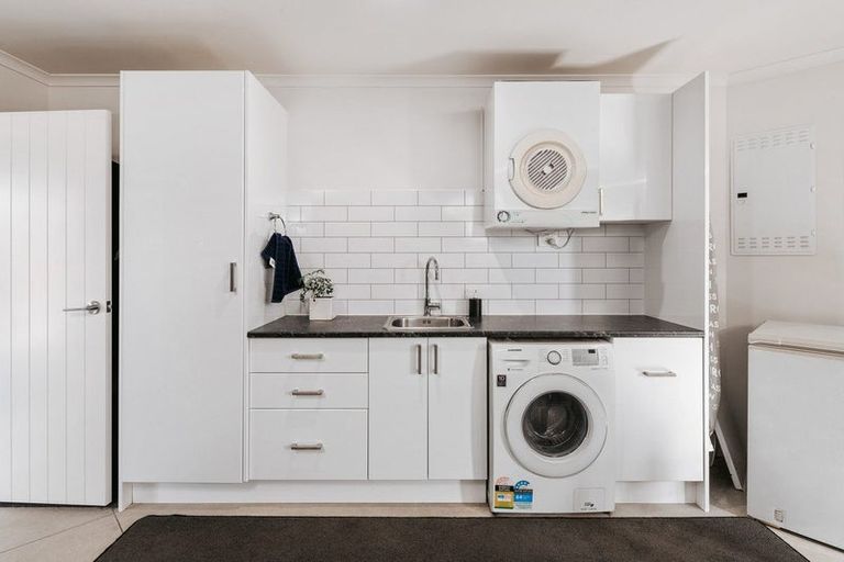 Photo of property in 1 Anglers Way, Omokoroa, 3114