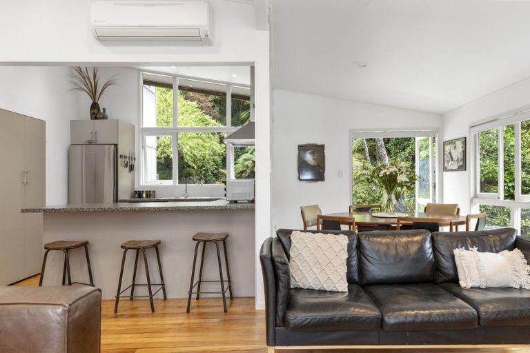 Photo of property in 878 Acacia Bay Road, Acacia Bay, Taupo, 3330