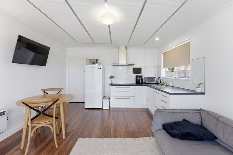 Photo of property in 426 Devon Street West, Lynmouth, New Plymouth, 4310