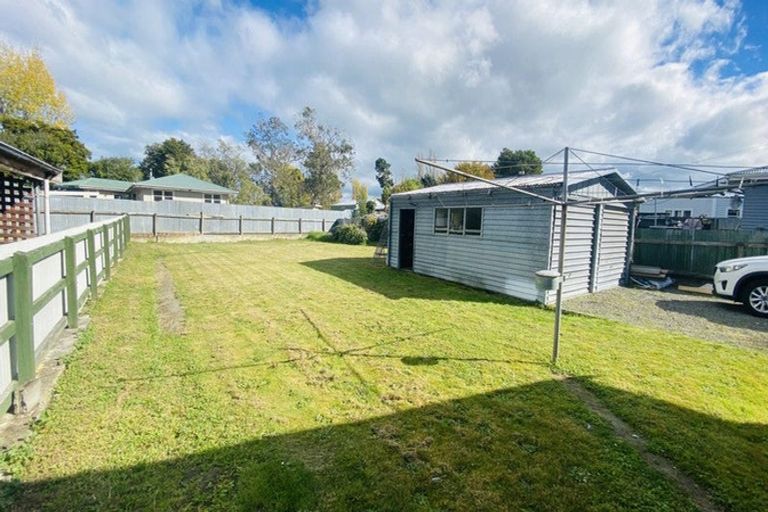 Photo of property in 43 Oxford Street, Lansdowne, Masterton, 5810