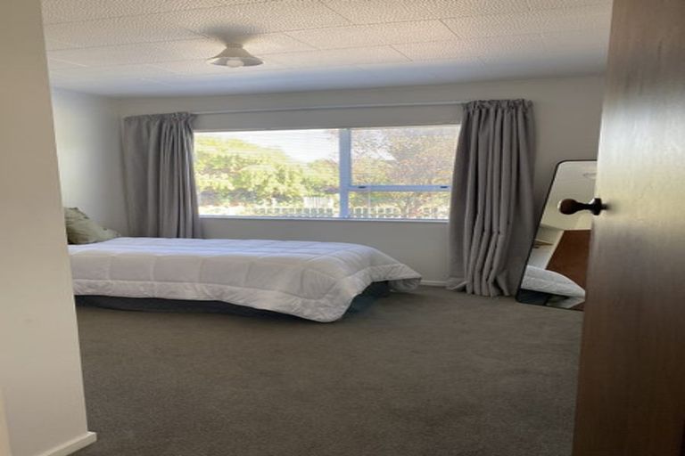 Photo of property in 12-14 Cork Street, Martinborough, 5711