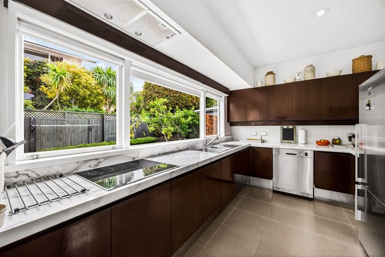 Photo of property in 7 Arthur Crescent, Hauraki, Auckland, 0622