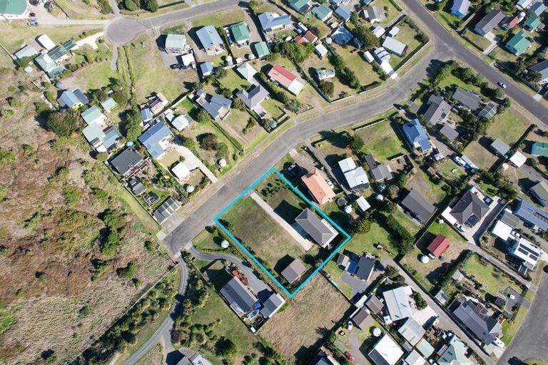 Photo of property in 17 Aranui Avenue, Waitarere Beach, Levin, 5510