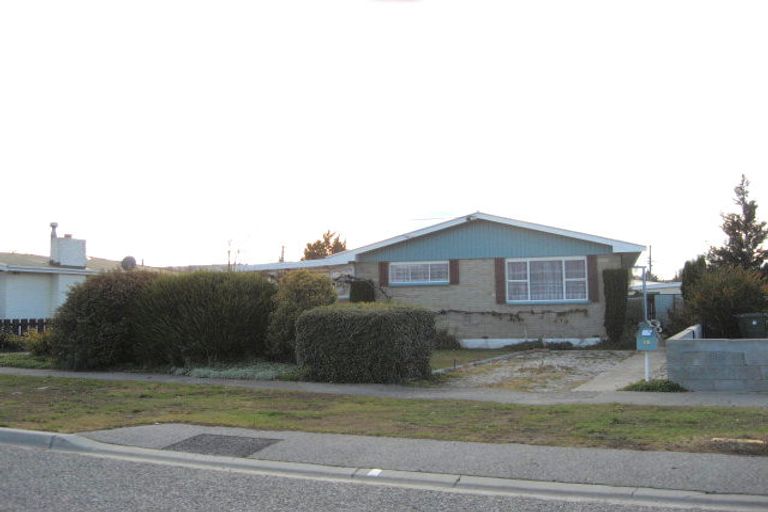 Photo of property in 16 Campbell Street, Alexandra, 9320