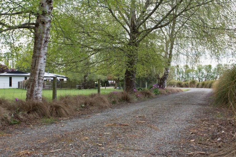 Photo of property in 73 Simon Road, Winton, 9781