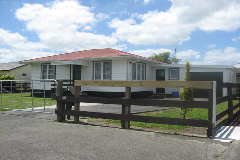 Photo of property in 77 Beattie Street, Feilding, 4702