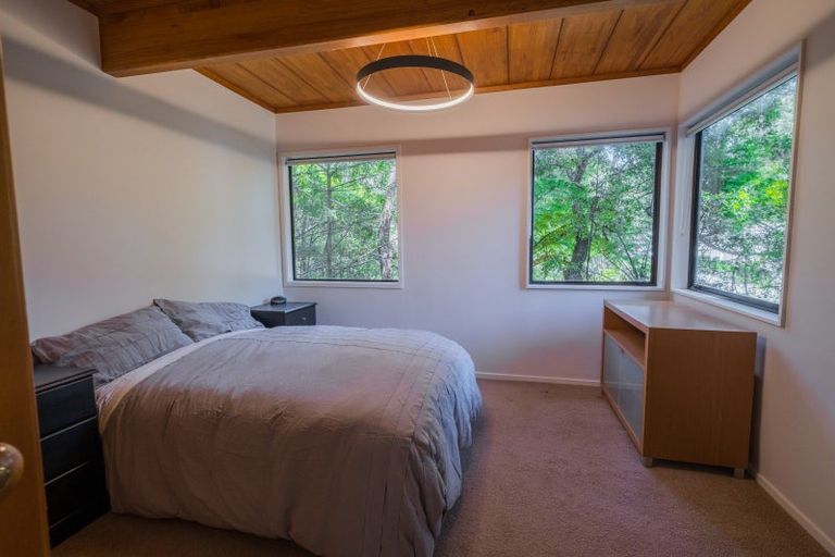 Photo of property in 107 Wirihana Road, Titirangi, Auckland, 0604