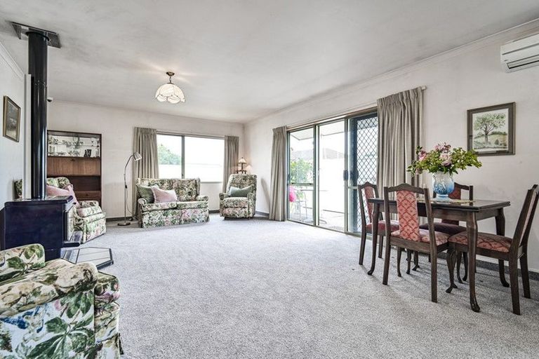 Photo of property in 3/239 Warwick Road, Mayfair, Hastings, 4122