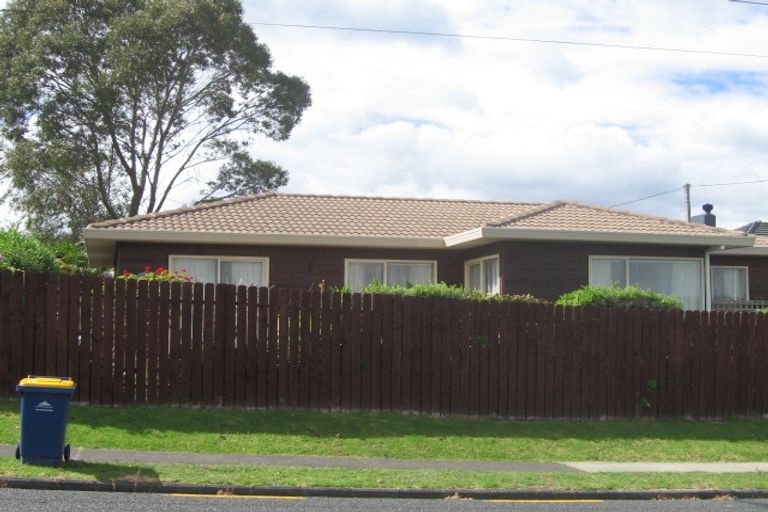 Photo of property in 1/69 College Road, Northcote, Auckland, 0627