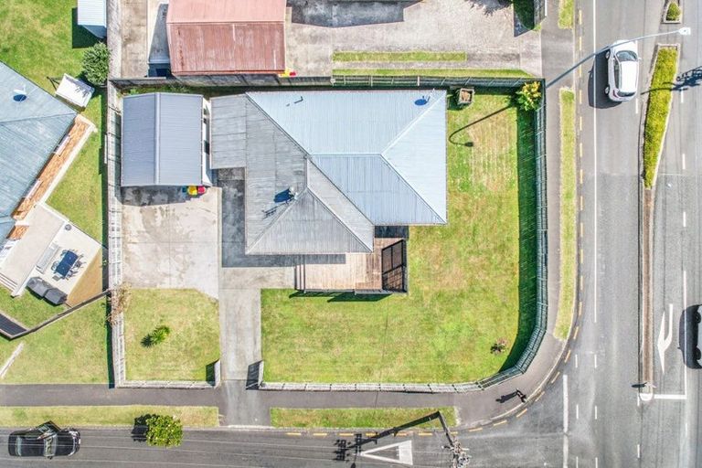 Photo of property in 1 Mears Road, St Andrews, Hamilton, 3200