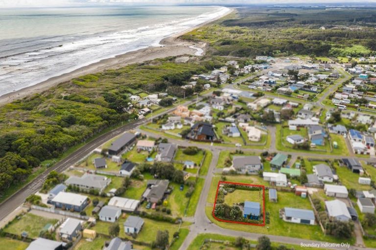 Photo of property in 5 Mahuri Street, Himatangi Beach, Foxton, 4891
