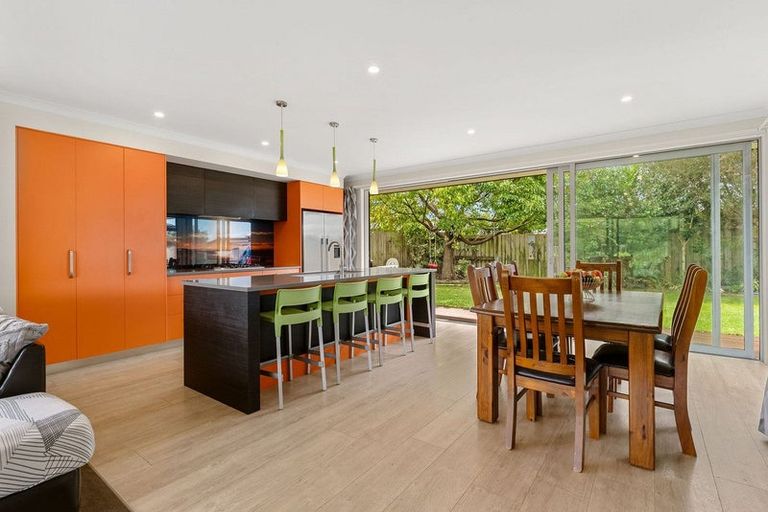 Photo of property in 44 Butterworth Crescent, Papamoa Beach, Papamoa, 3118