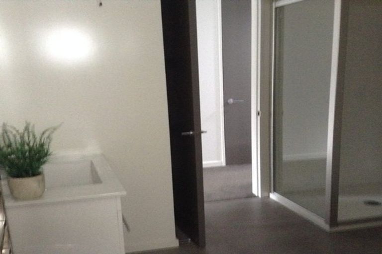 Photo of property in 23 Athol Terrace, Upper Riccarton, Christchurch, 8041