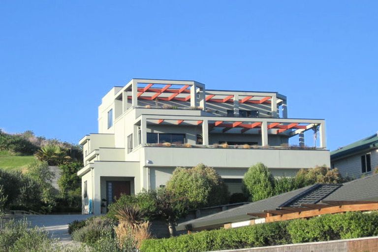 Photo of property in 81 Realm Drive, Paraparaumu, 5032