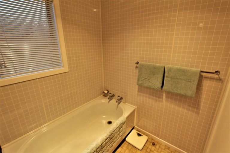 Photo of property in 69 Saint Andrews Drive, Tokoroa, 3420