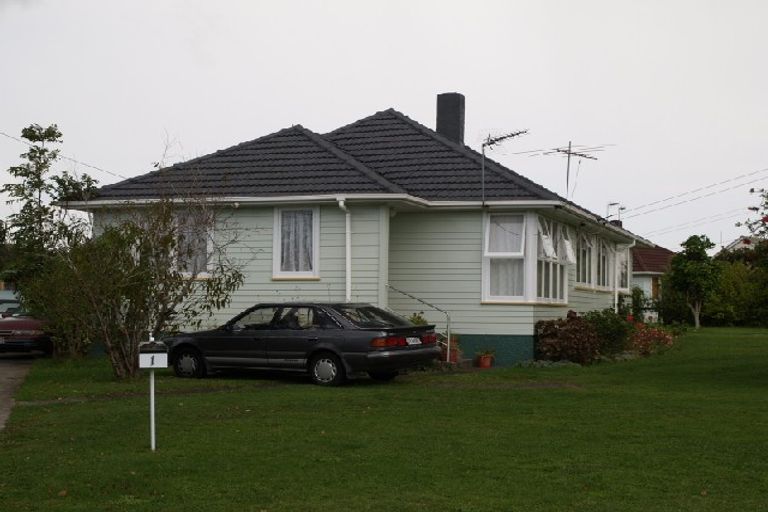 Photo of property in 1 Raleigh Place, Otara, Auckland, 2023