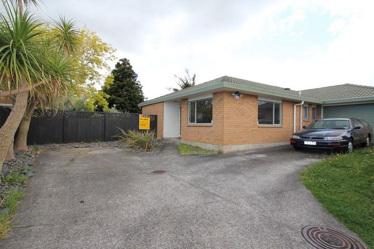 Photo of property in 16 Rebecca Rise, Weymouth, Auckland, 2103