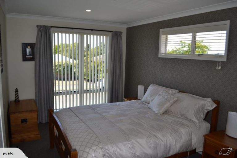 Photo of property in 41 Puhara Avenue, Parklands, Christchurch, 8083