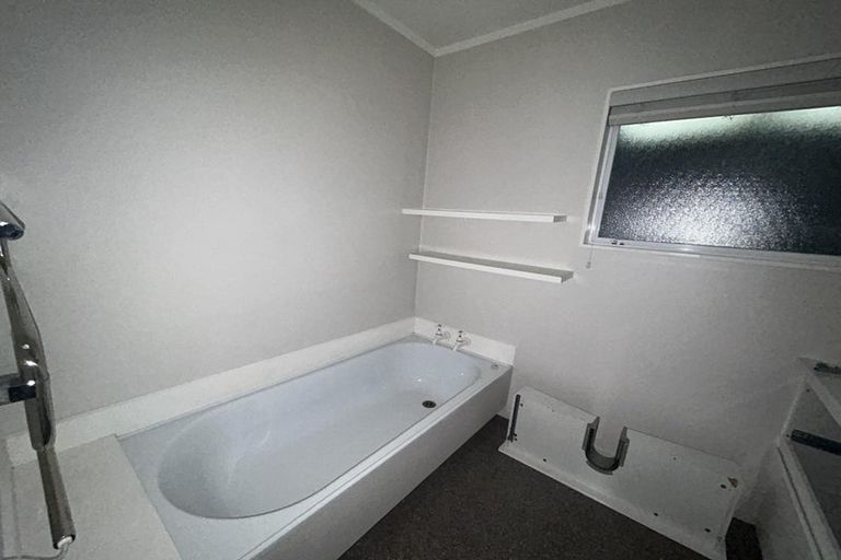 Photo of property in 14a Sussex Street, Levin, 5510