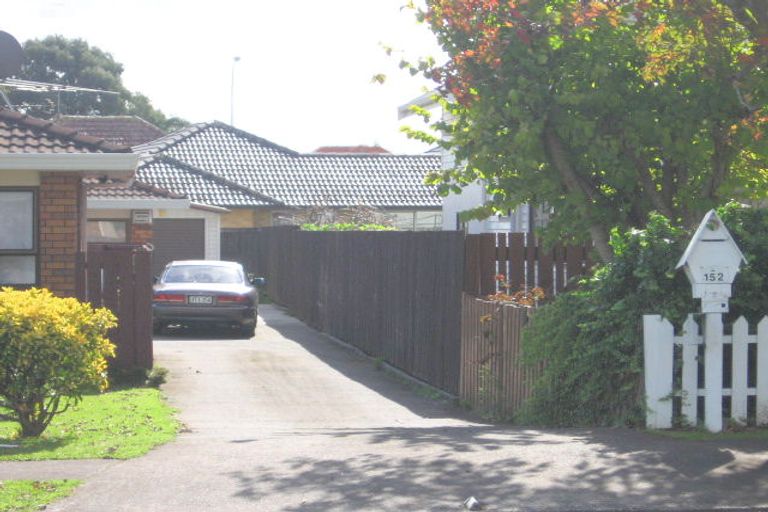 Photo of property in 2/152 Rangitoto Road, Papatoetoe, Auckland, 2025