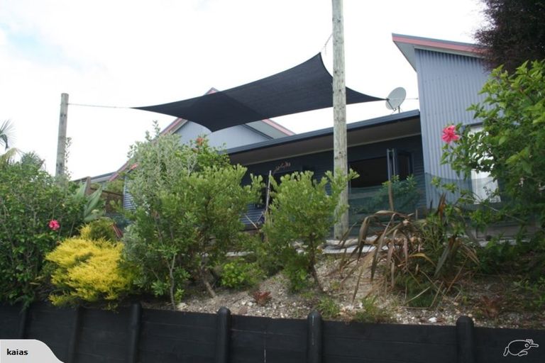 Photo of property in 9 Dudley Crescent, Cable Bay, 0420