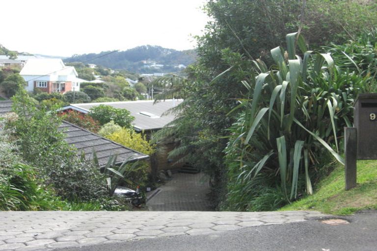 Photo of property in 9a Bourbon Terrace, Karori, Wellington, 6012