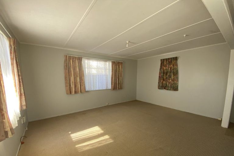 Photo of property in 18 Sunnyside Road, Nawton, Hamilton, 3200