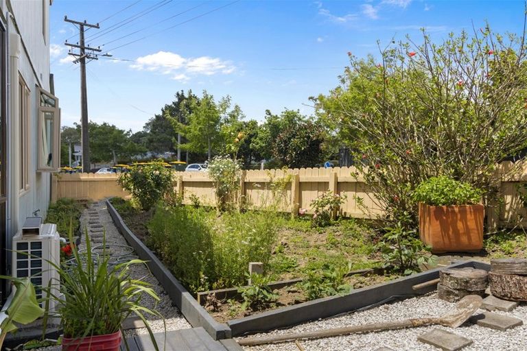 Photo of property in 65 Pooks Road, Ranui, Auckland, 0612